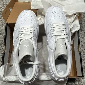 Men’s air jordan 1 low